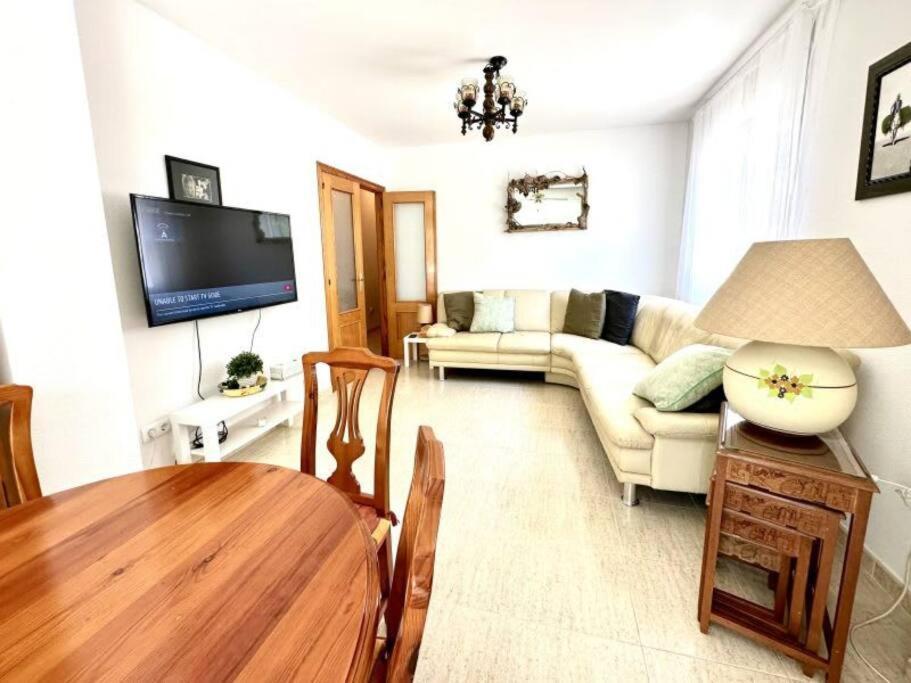 Three Bedroom Apartment, Prime Javea Location Luaran gambar