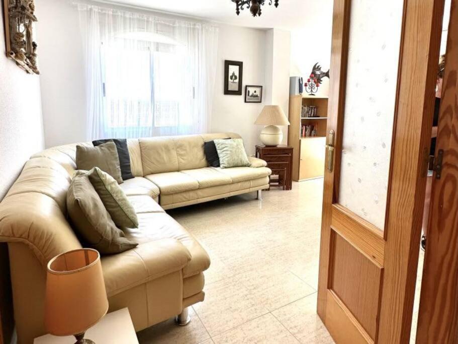 Three Bedroom Apartment, Prime Javea Location Luaran gambar