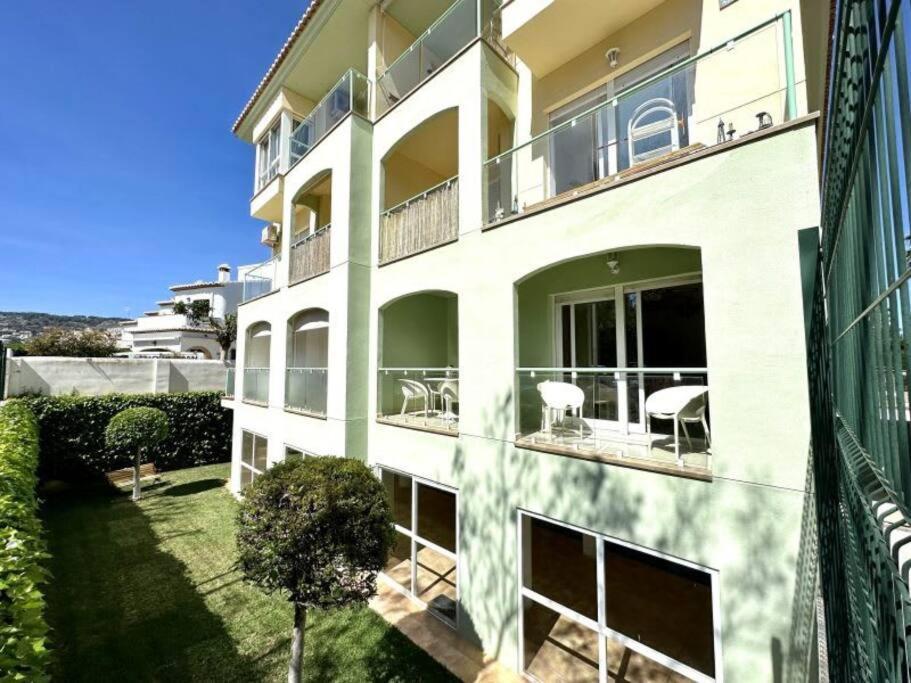 Three Bedroom Apartment, Prime Javea Location Luaran gambar